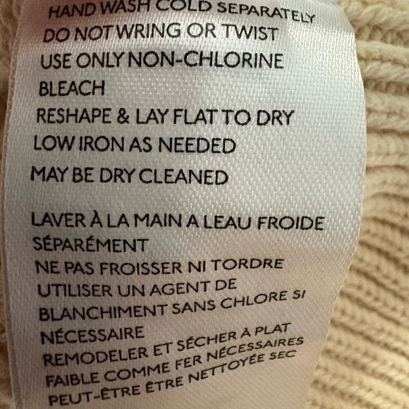 Free People Bonfire Cream Chunky V-Neck Cardigan Sweater with Balloon Sleeves. - Picture 9 of 14